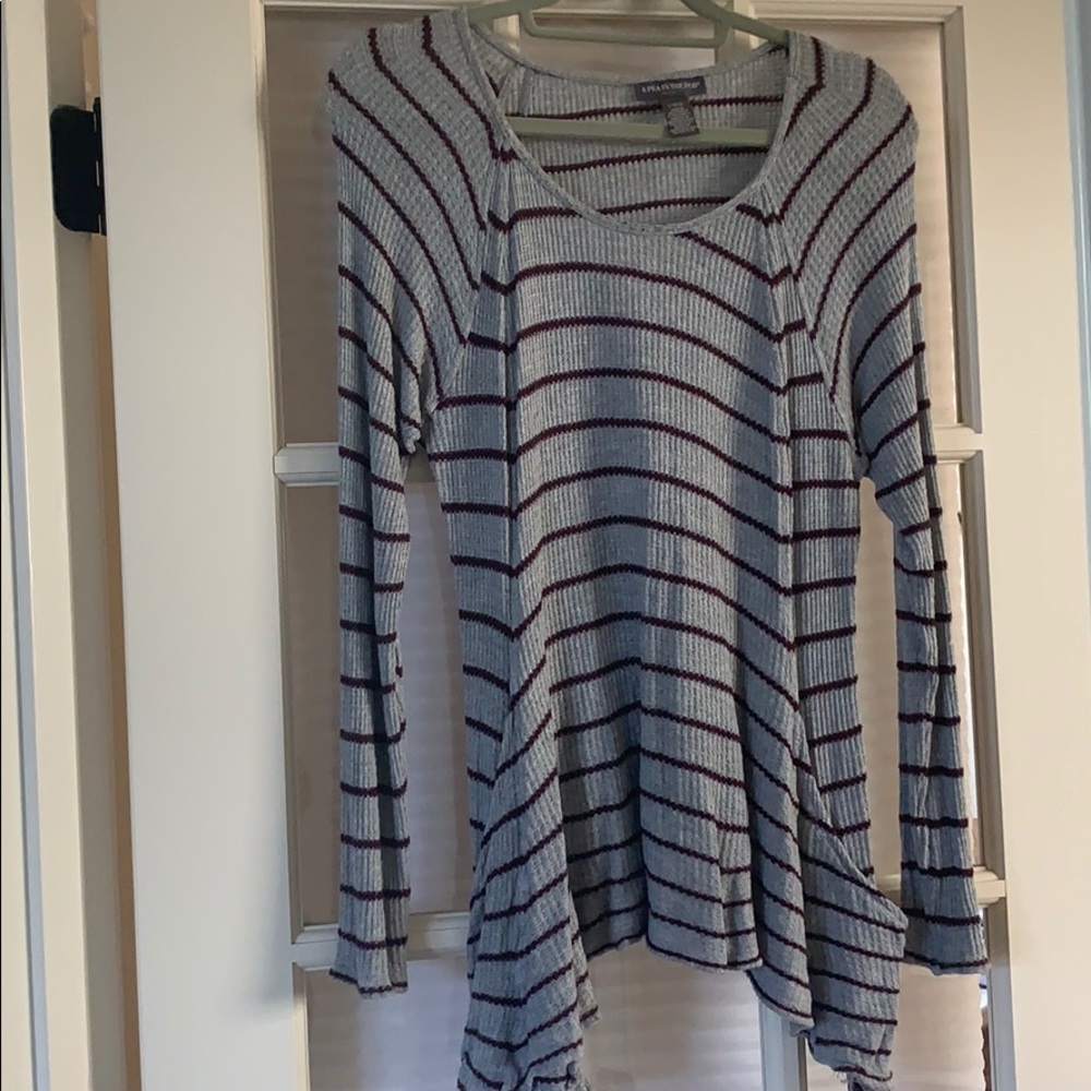 A pea in the pod maternity flowy top